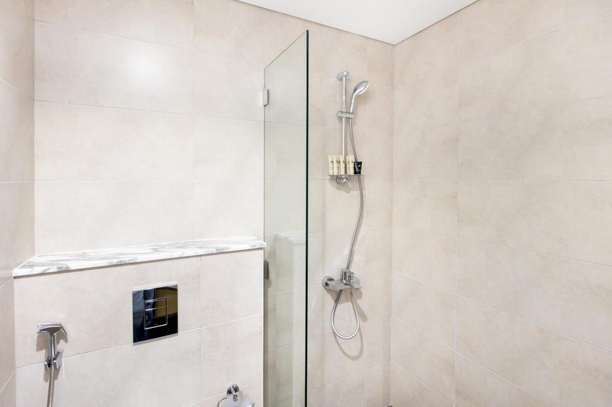 Апартаменты Cozy 1 Bedroom In Near Burj Khalifa Дубай